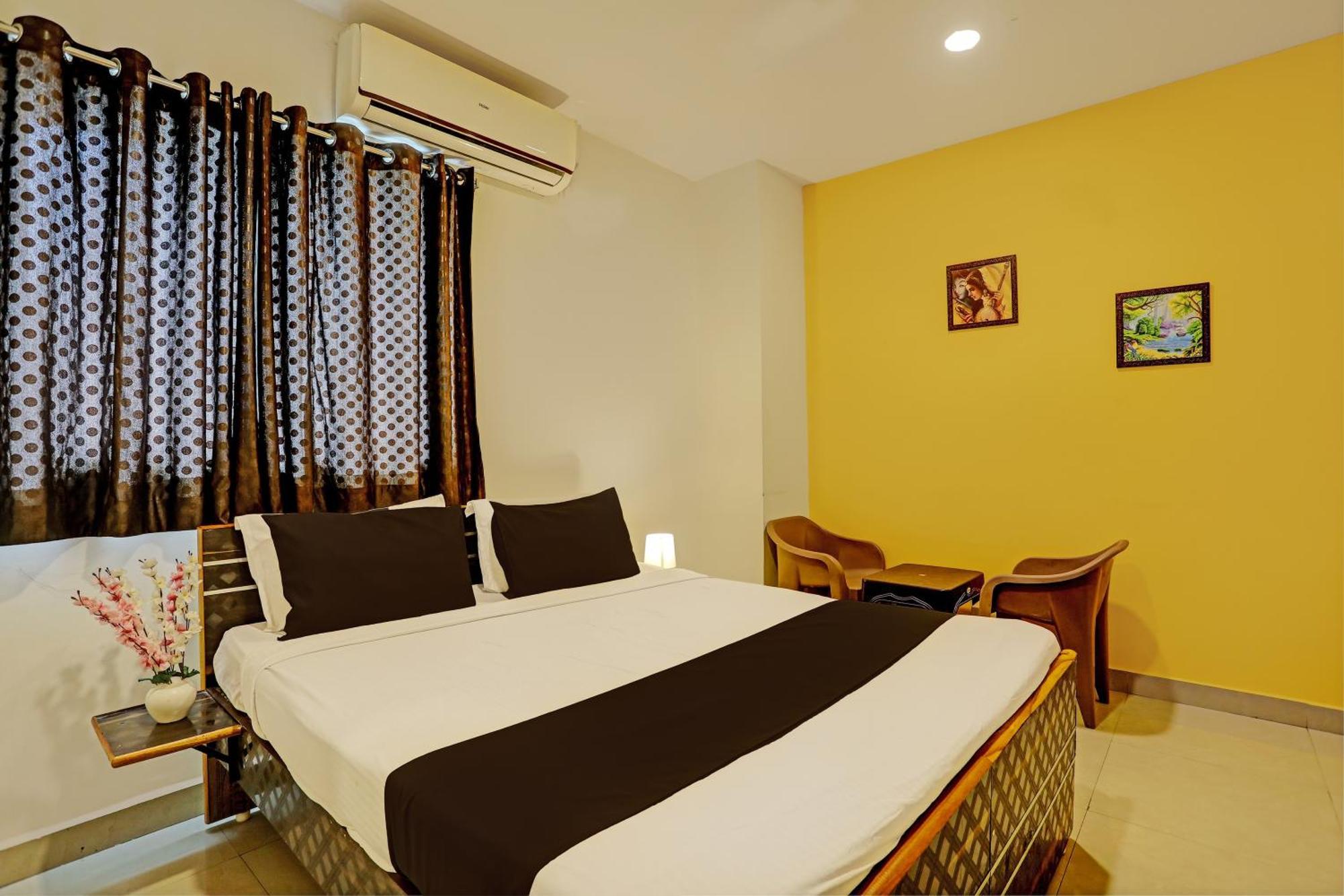 Capital O Saharsh Grand Near Shilparamam Hyderabad Exterior photo