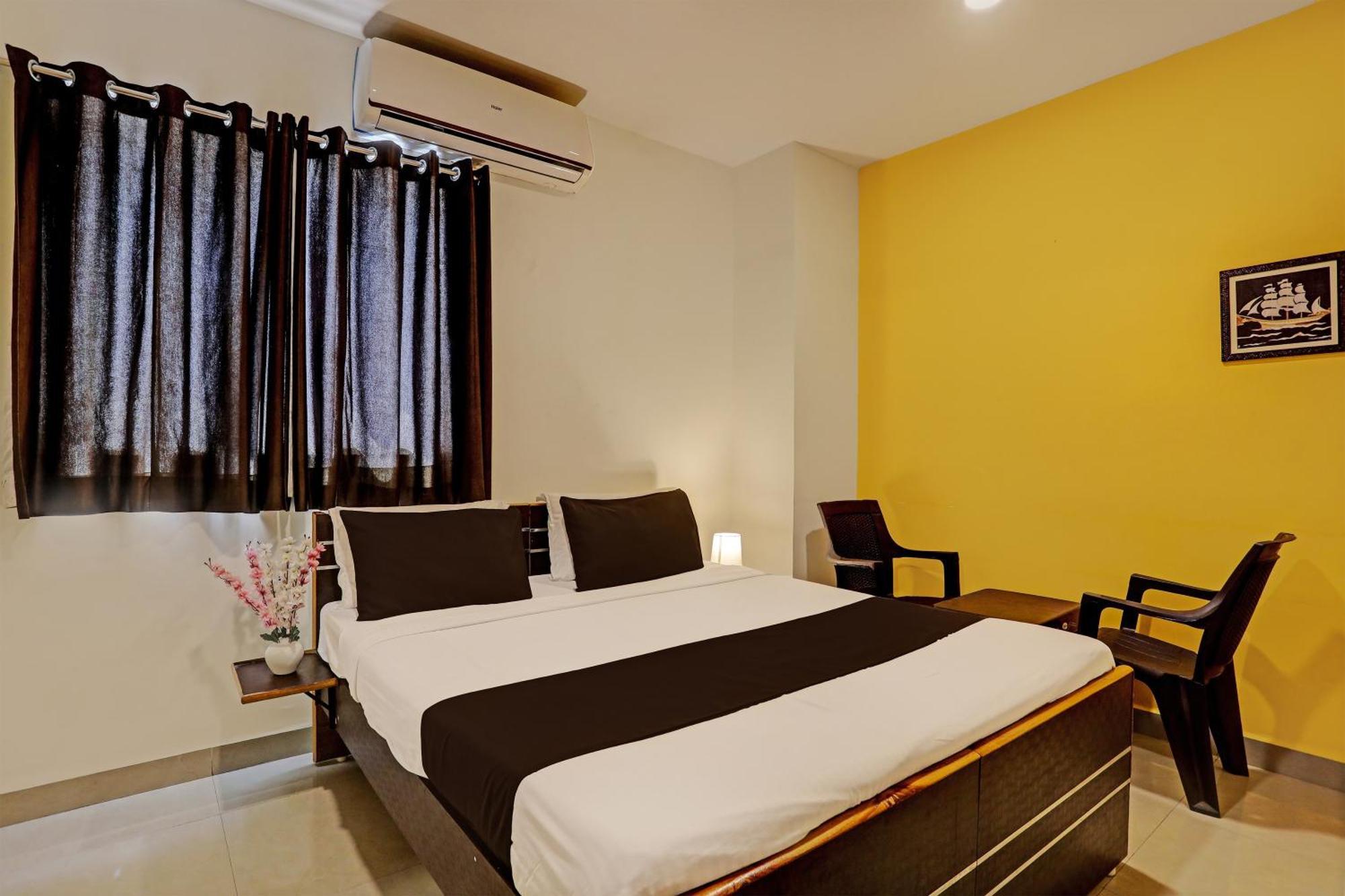 Capital O Saharsh Grand Near Shilparamam Hyderabad Exterior photo